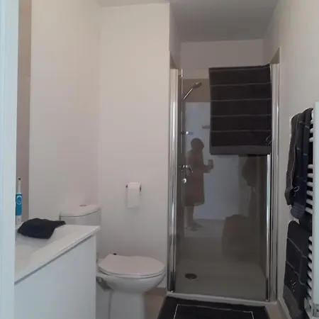T2 Bord De N165 Appartement *