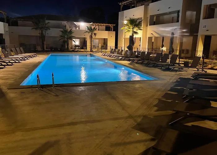 Apartment T2 Bord De N165 Linguizzetta